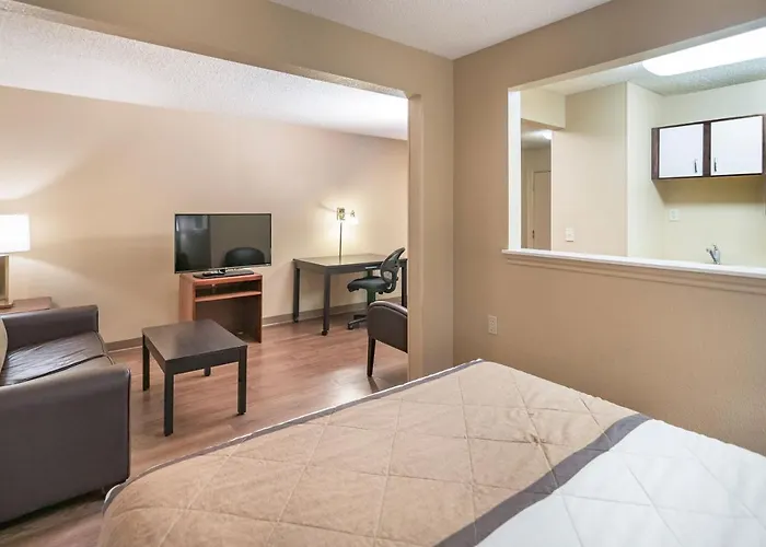 Extended America - - Midtown Hotel