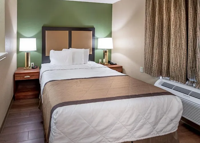 Extended America - - Midtown Hotel