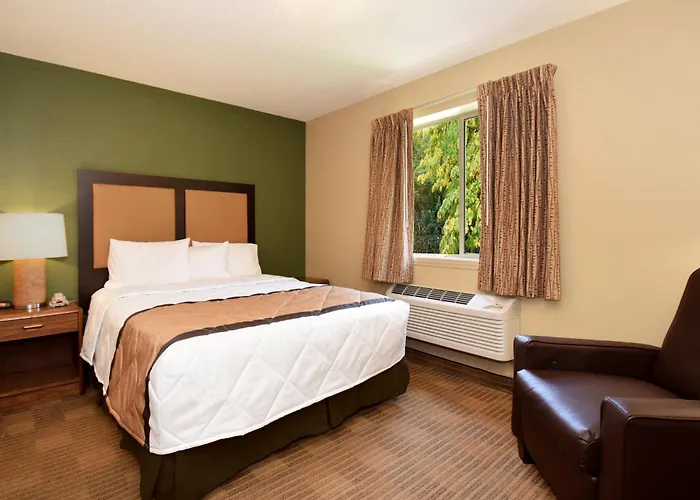 Extended America - - Midtown 2*