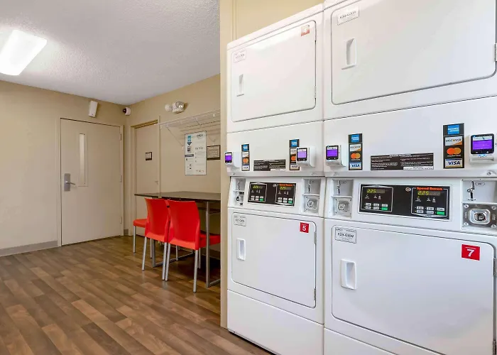 Extended America - - Midtown Hotel