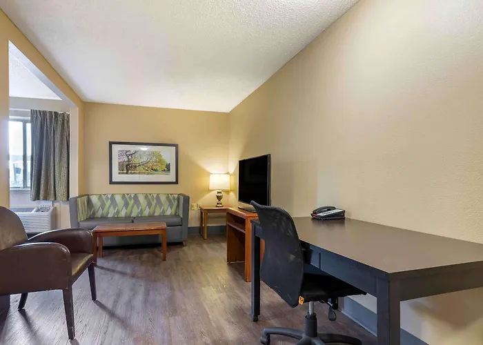 Hotel Extended America - - Midtown Tulsa